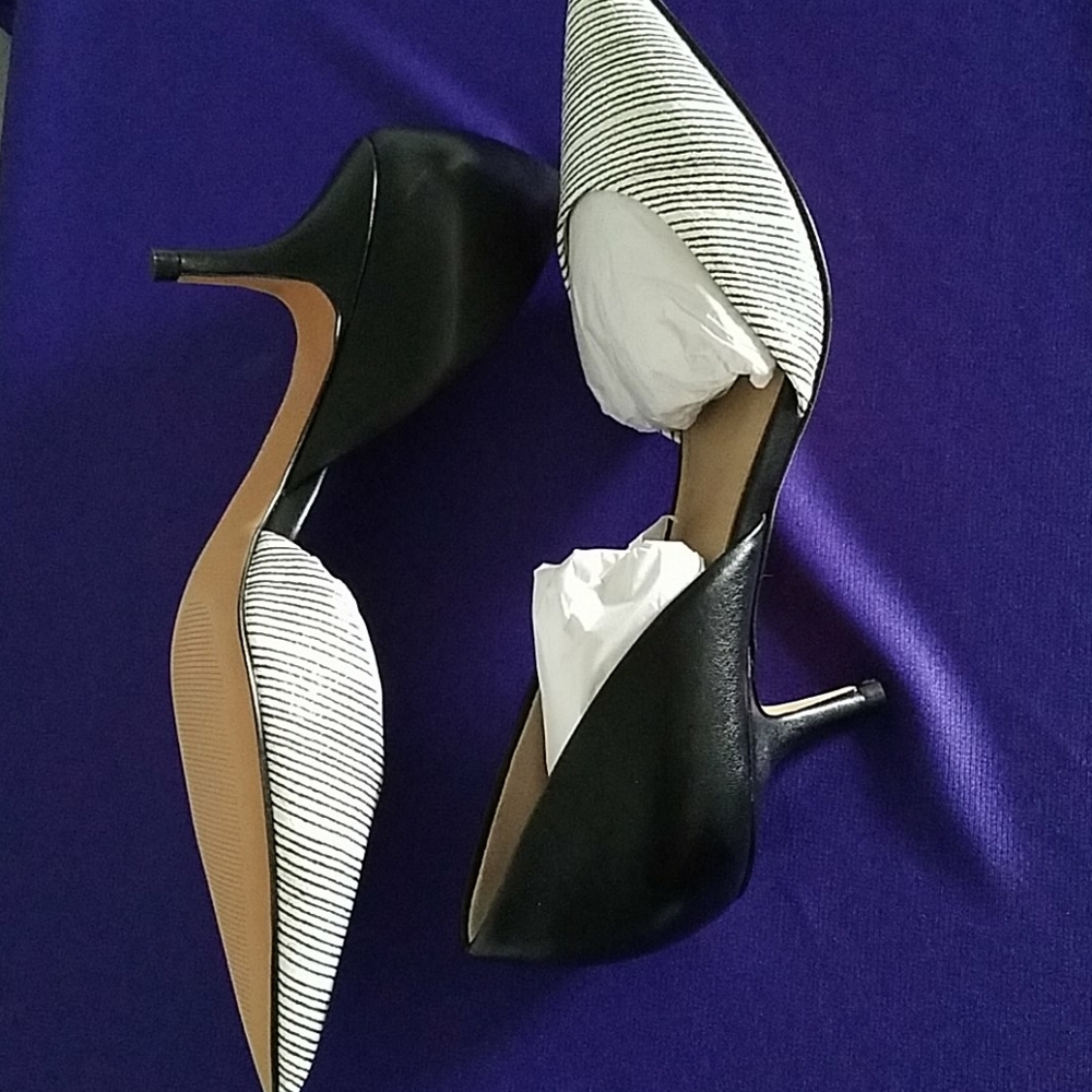 Shoes - Picture 3 of 4